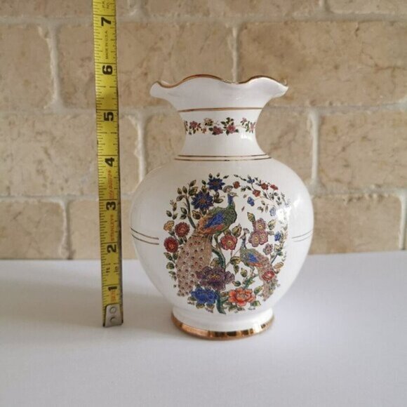 Chinoiserie Small Vase CHIPPED Colorful Peacocks Greece 24K Gold Ruffled Edge - Picture 8 of 9